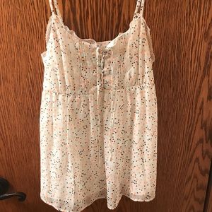 Size L tank top